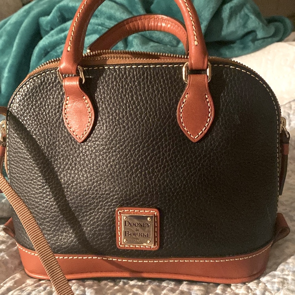 Women’s Black Dooney and Bourke Small satchel